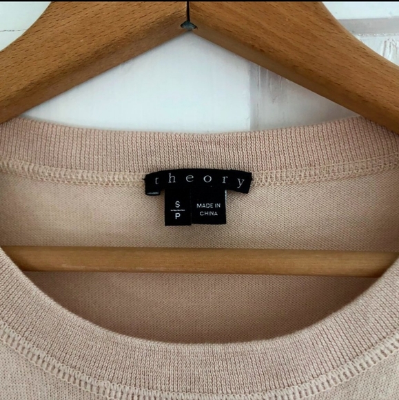 😍 Theory Cashmere Blend Crew Neck Sweater - Picture 2 of 6
